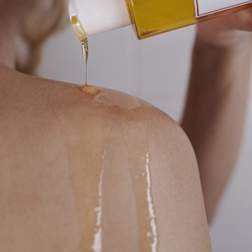 luxurious peony shower oil softening and moisturizing nordic estonian skincare beauty shower oil